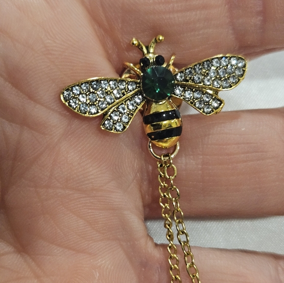 NEW Gold & Green Bee Chain Brooch - Picture 5 of 8